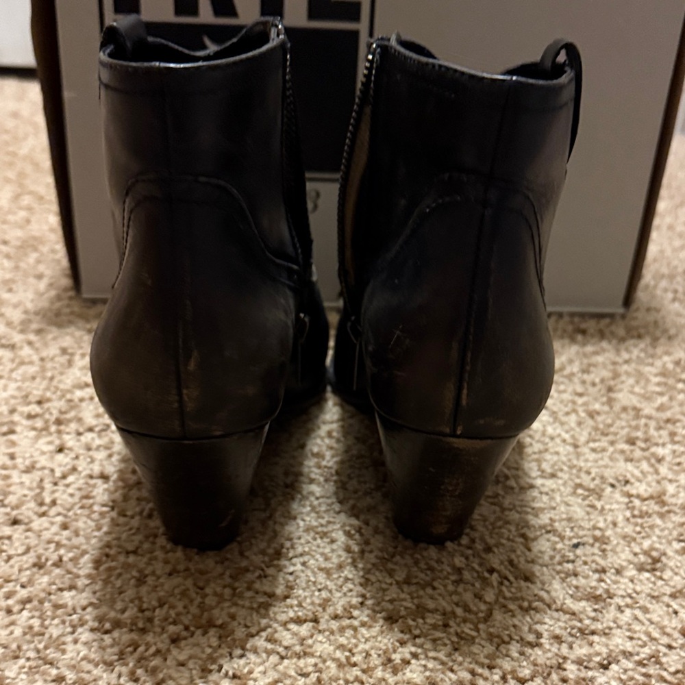 🍁 Frye: Reina Bootie - Picture 6 of 9